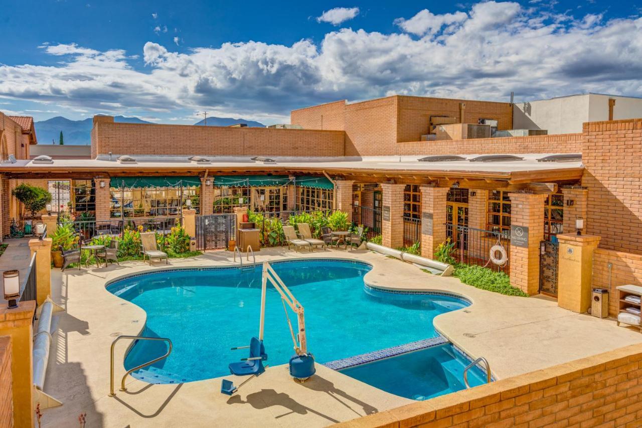 Clarion Inn 2*