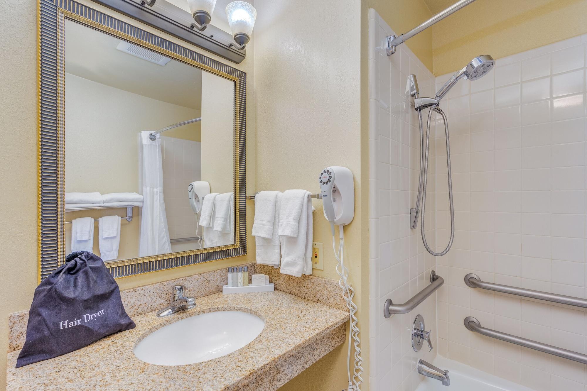 Clarion Inn