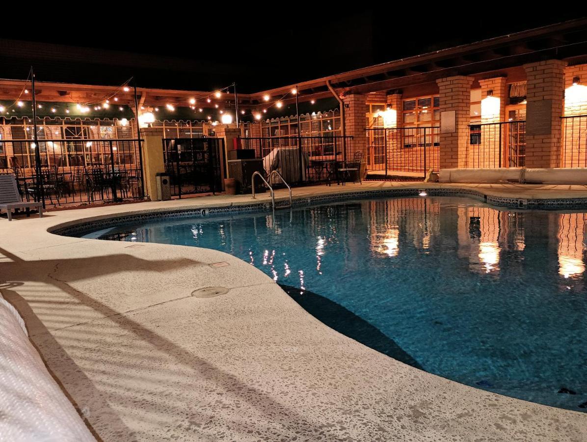 Clarion Inn