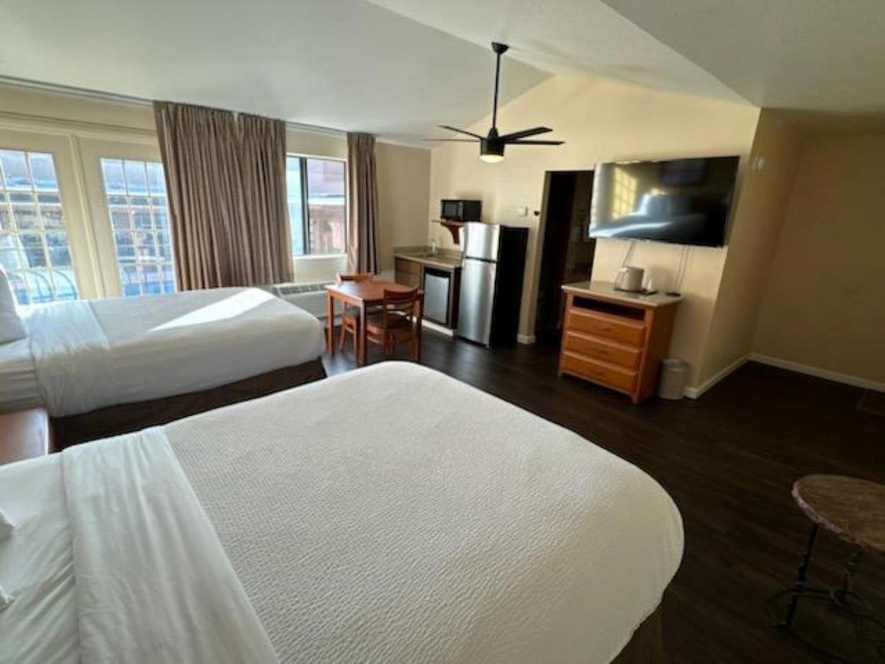 Clarion Inn