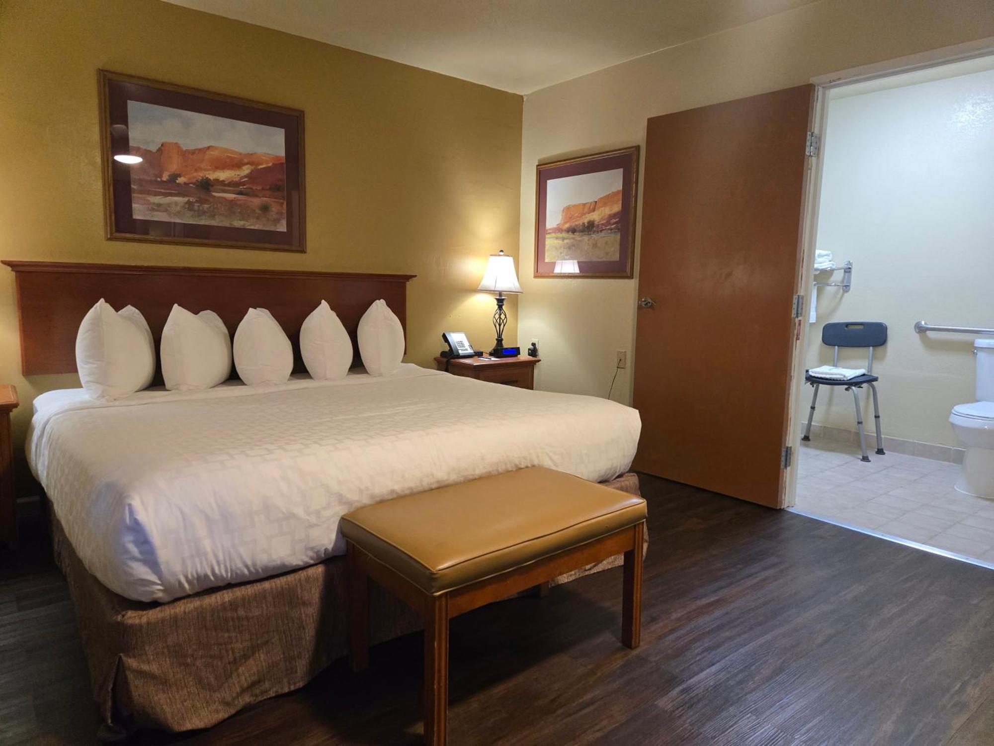 Clarion Inn