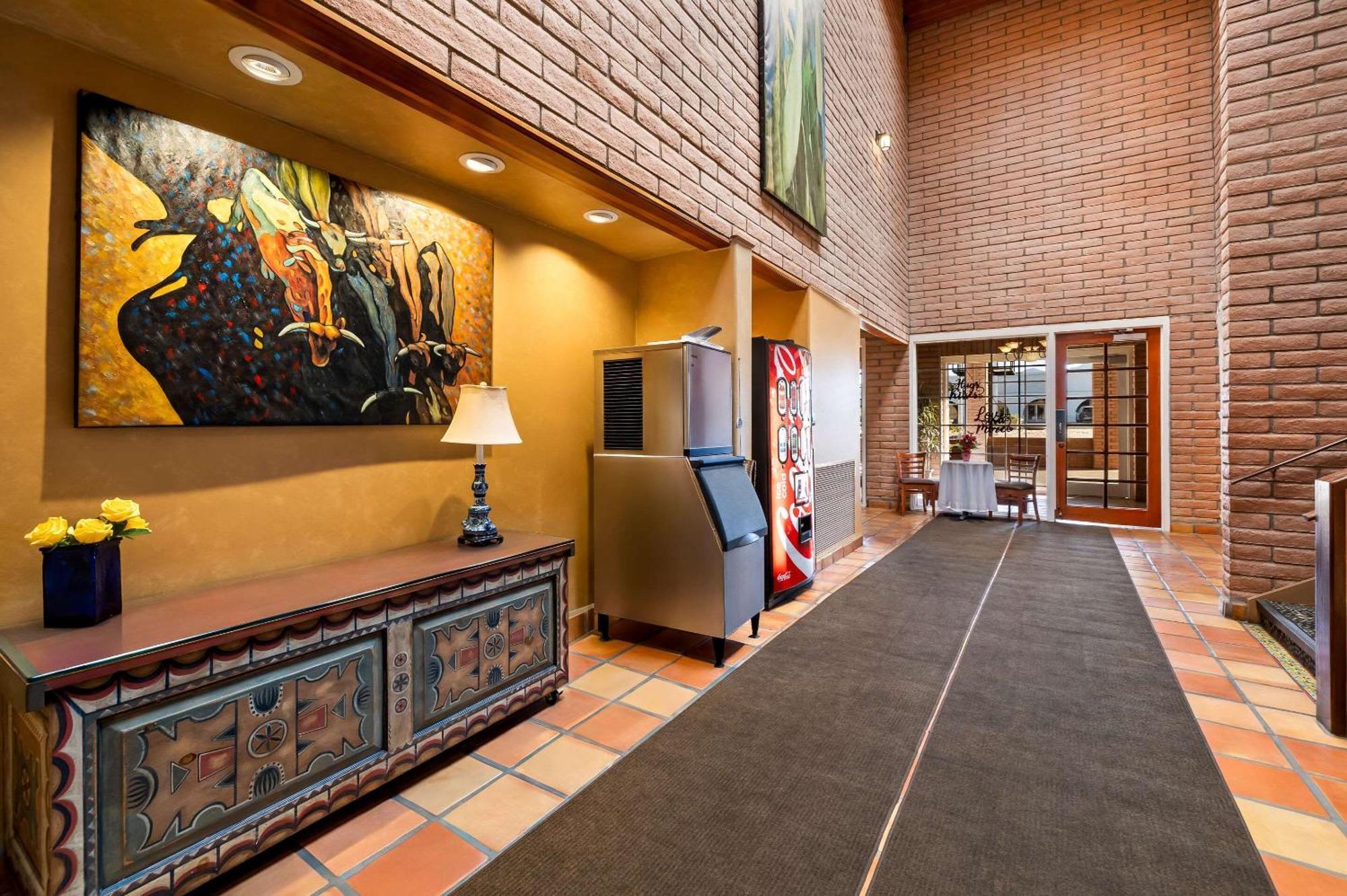 Clarion Inn