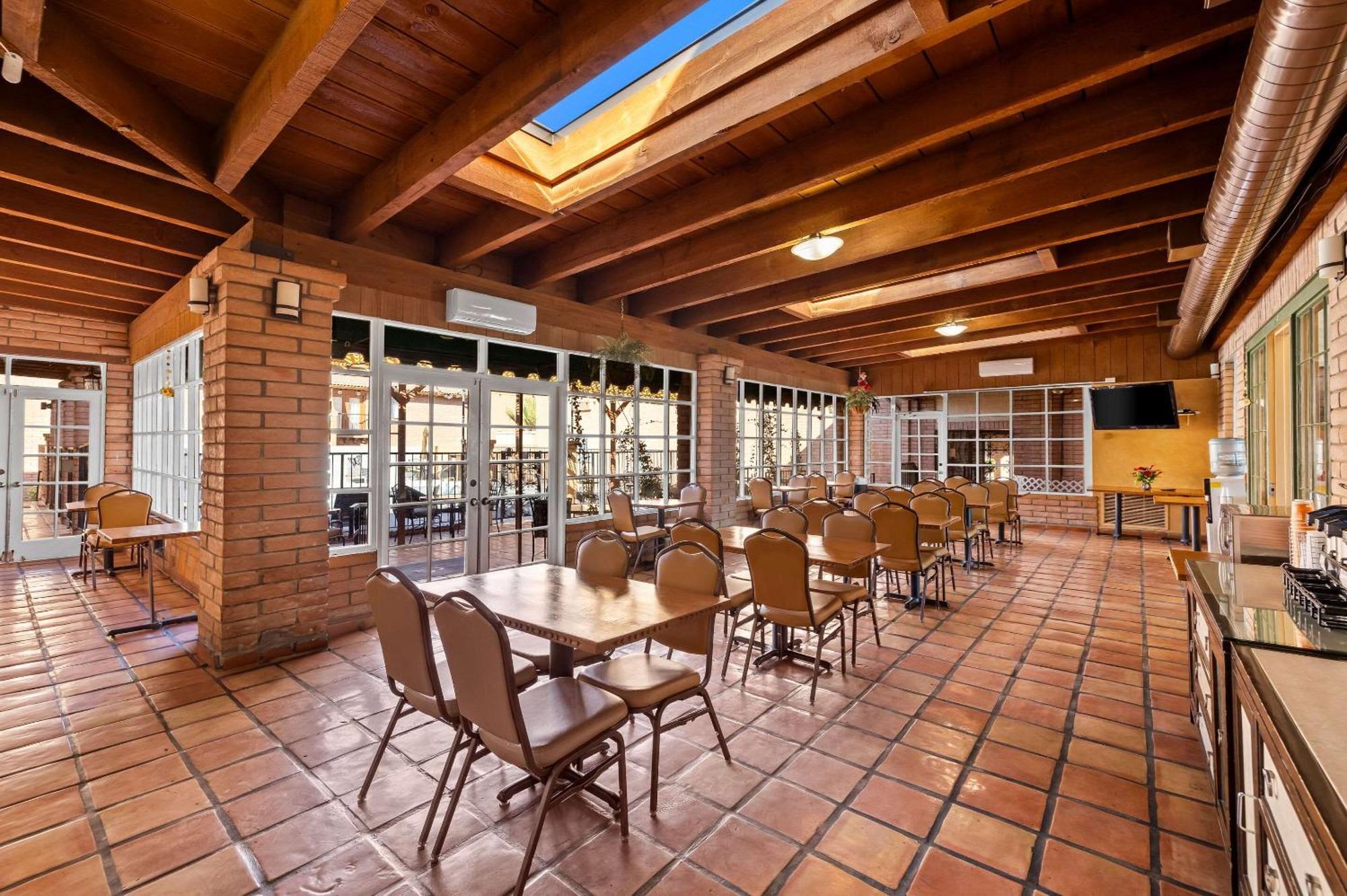 Clarion Sierra Vista