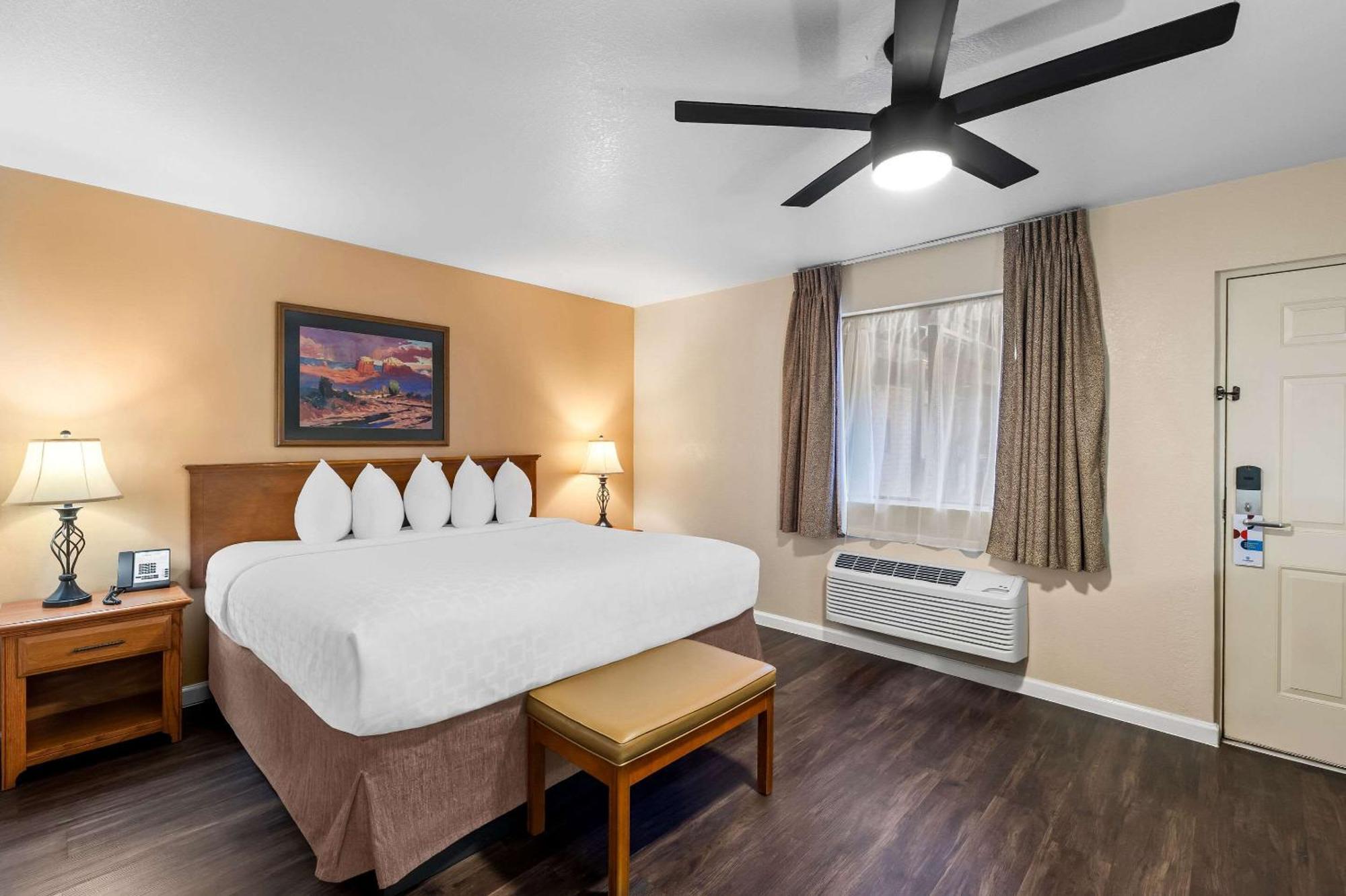 Clarion Inn